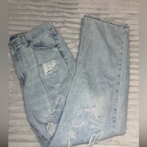 Light Washed Wide Leg Ripped Jeans